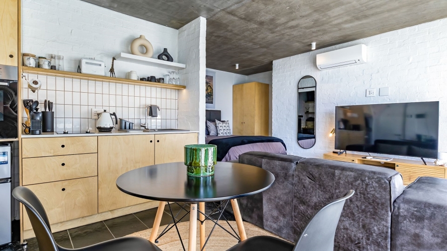 0 Bedroom Property for Sale in Sea Point Western Cape